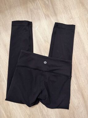 Lululemon Black capri Leggings